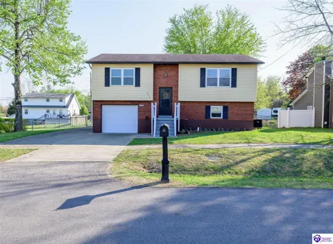 2669 Lake Road North