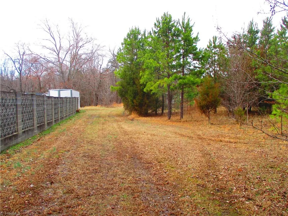 1809 Alamance Church Road Greensboro, NC 27406