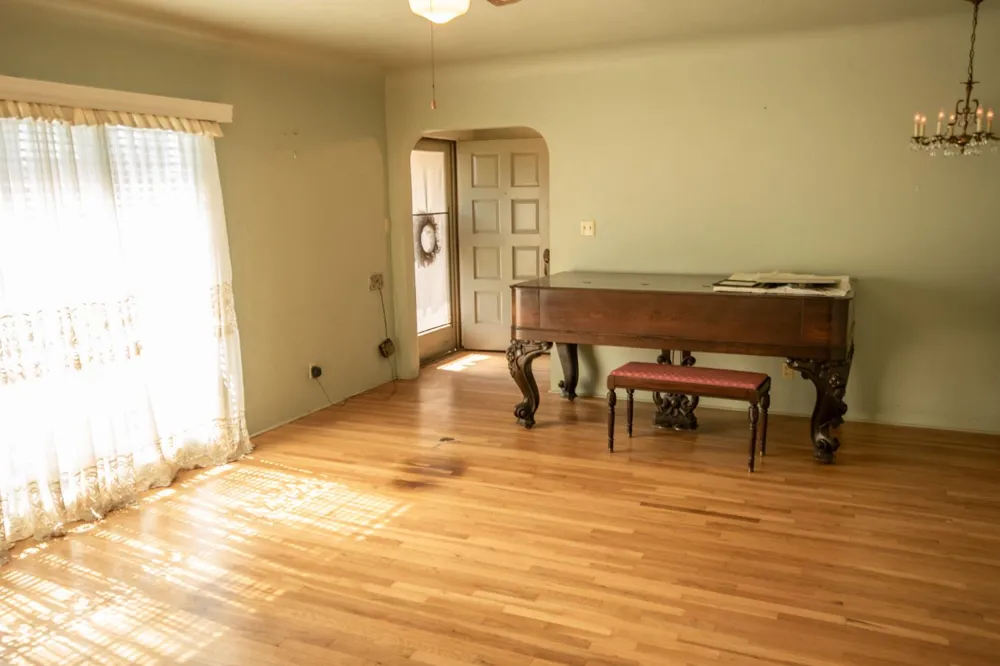 22750 White Avenue Strathmore, CA 93267