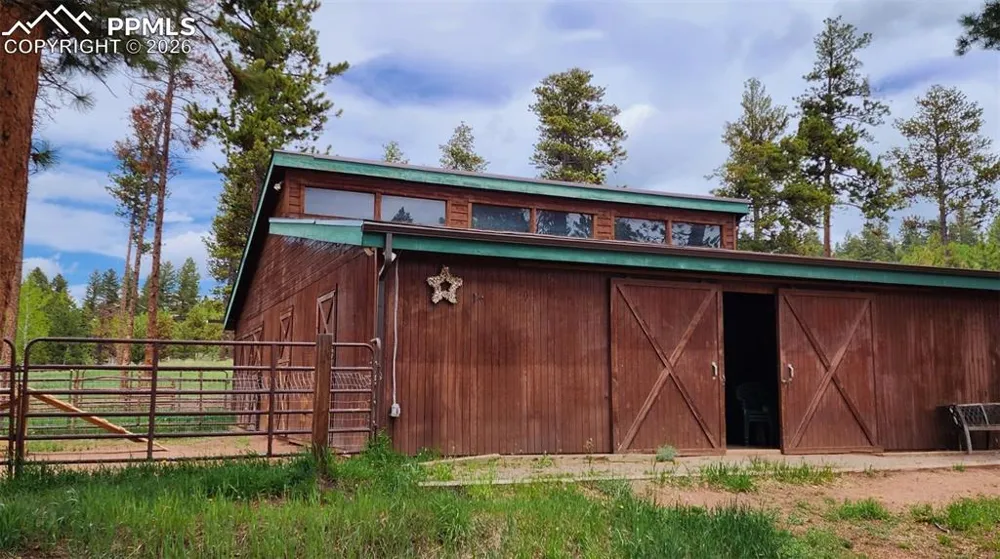 210 Bridlewood Lane Woodland Park, CO 80863
