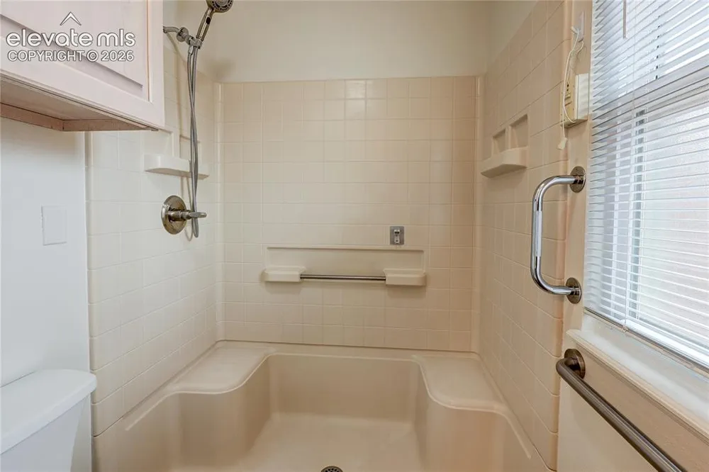 2533 Patriot Heights Colorado Springs, CO 80904