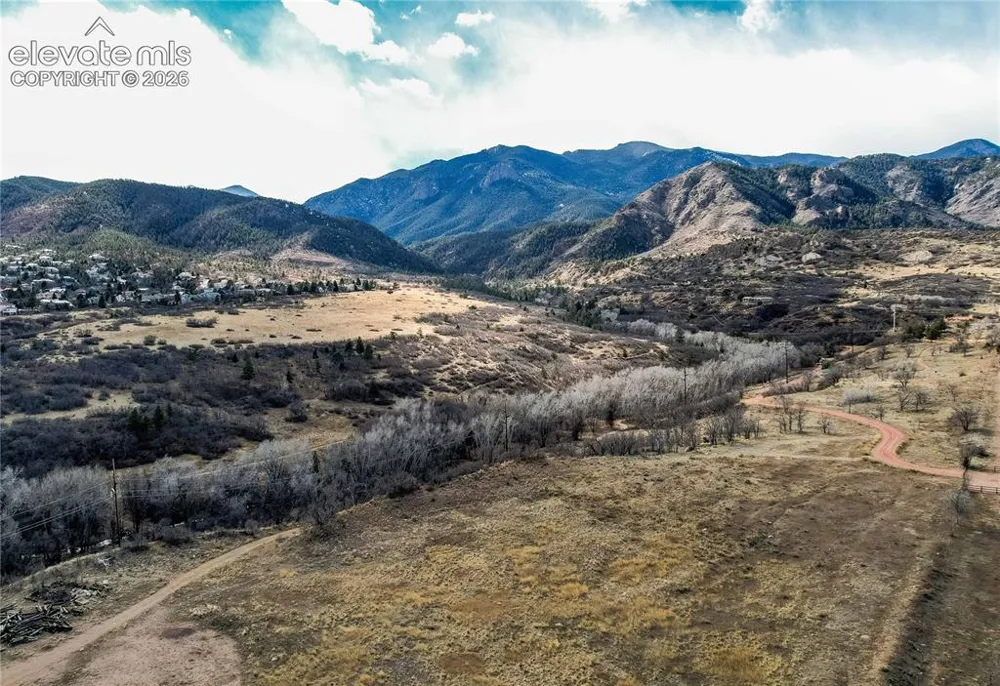 2533 Patriot Heights Colorado Springs, CO 80904