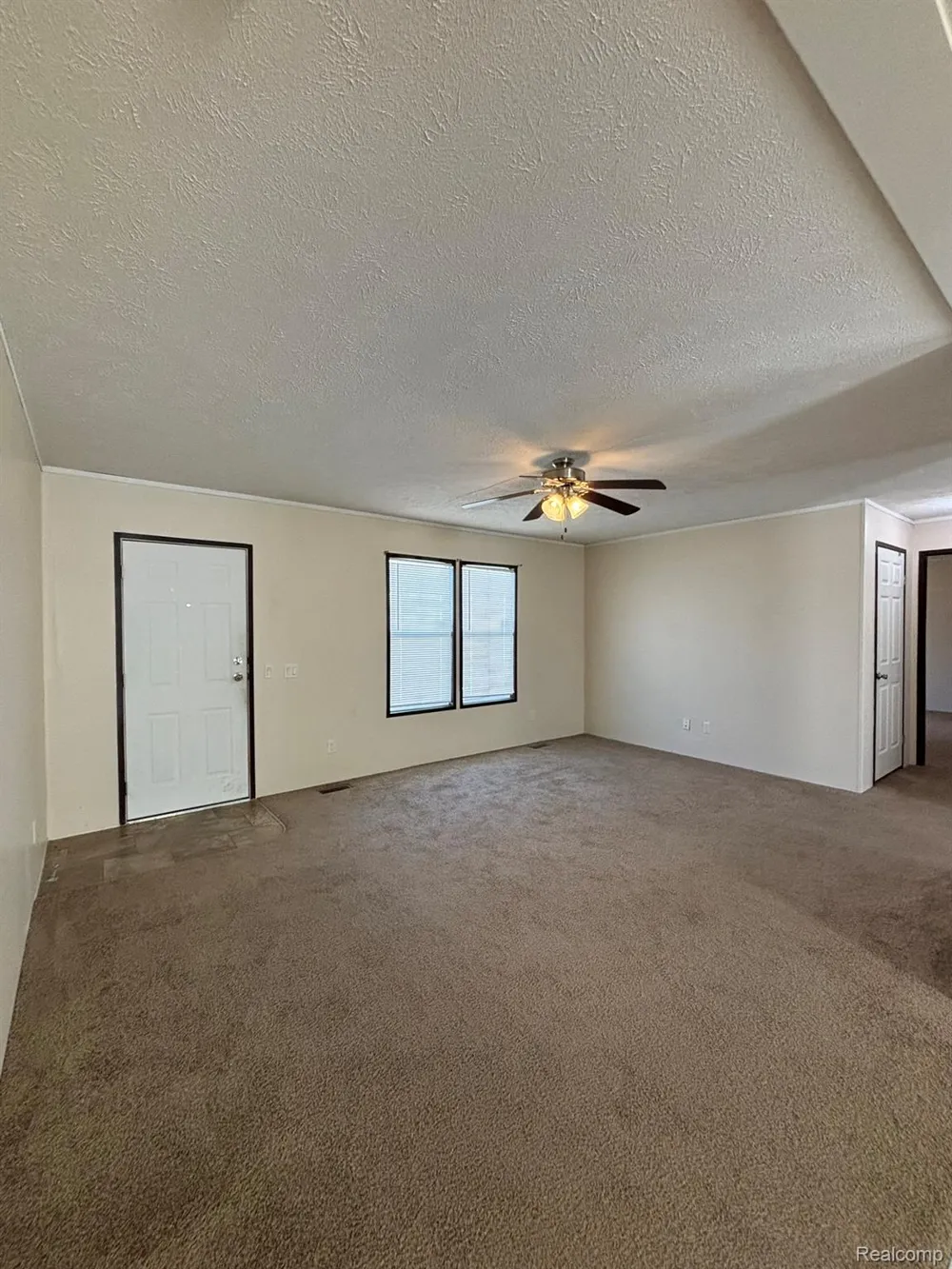 3459 Pine Ridge Burton City, MI 48519