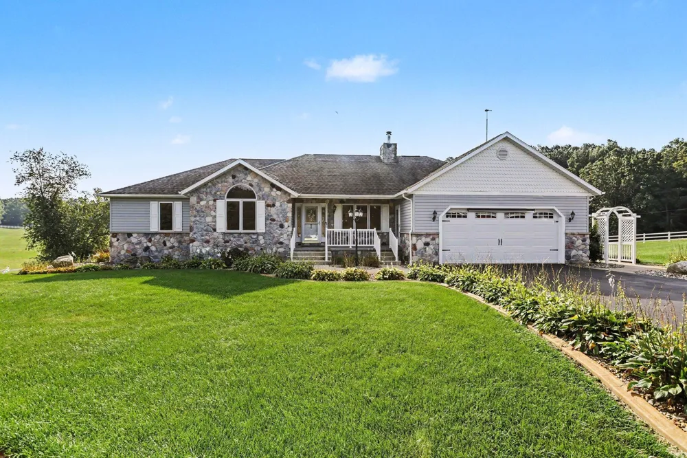 65650 Dailey Road Jefferson Township, MI 49112