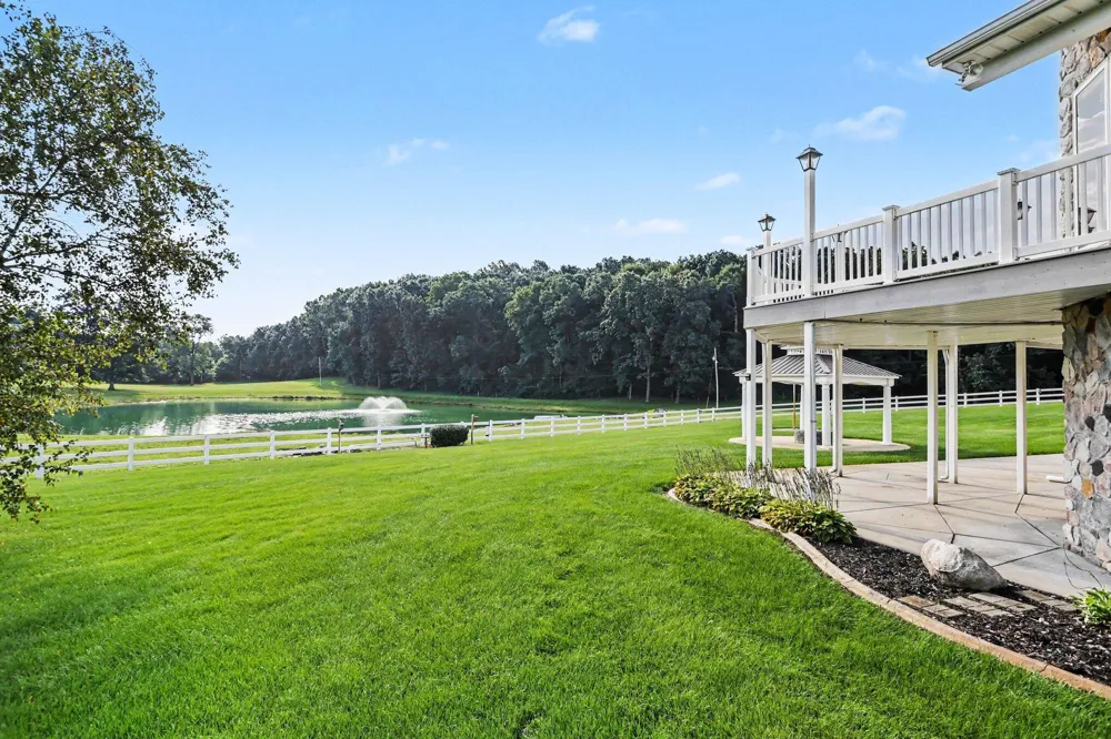 65650 Dailey Road Jefferson Township, MI 49112