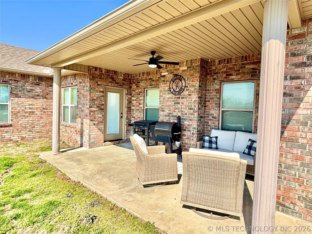 2010 E Creekside Road Stigler, OK 74462