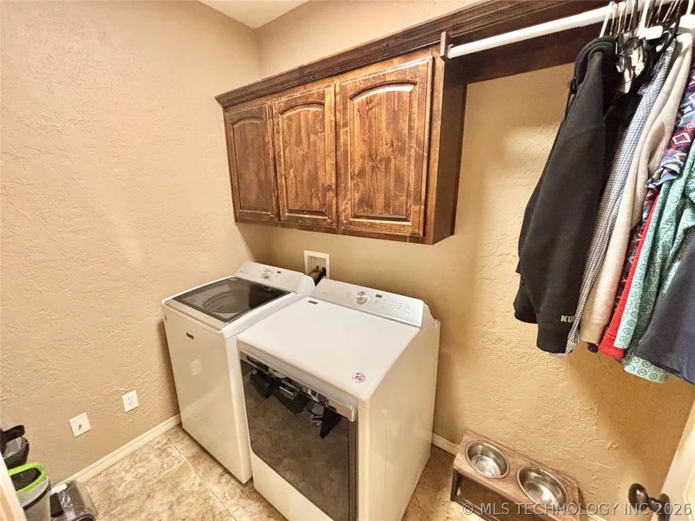 2010 E Creekside Road Stigler, OK 74462
