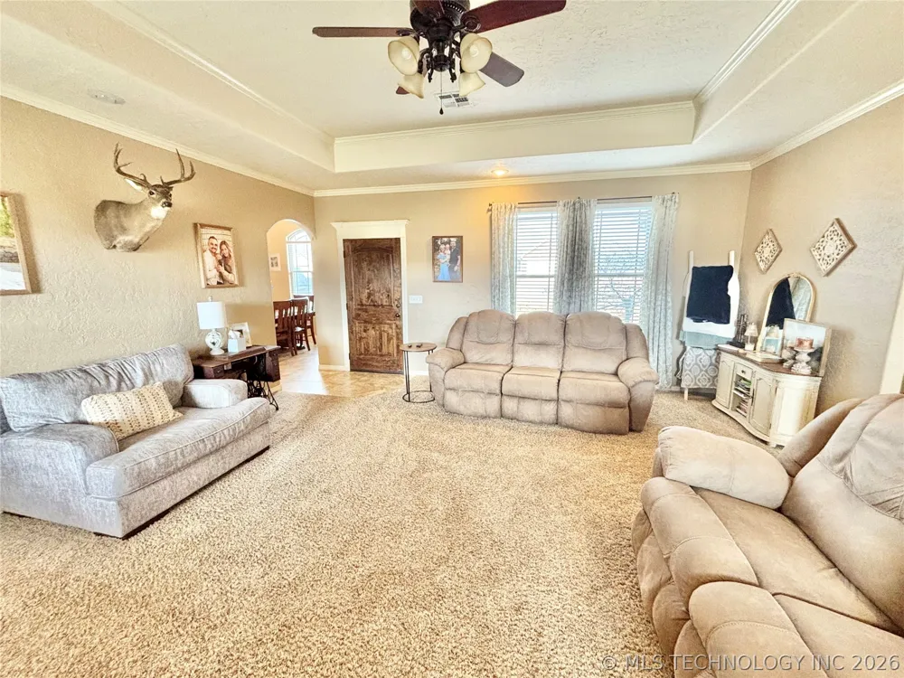 2010 E Creekside Road Stigler, OK 74462