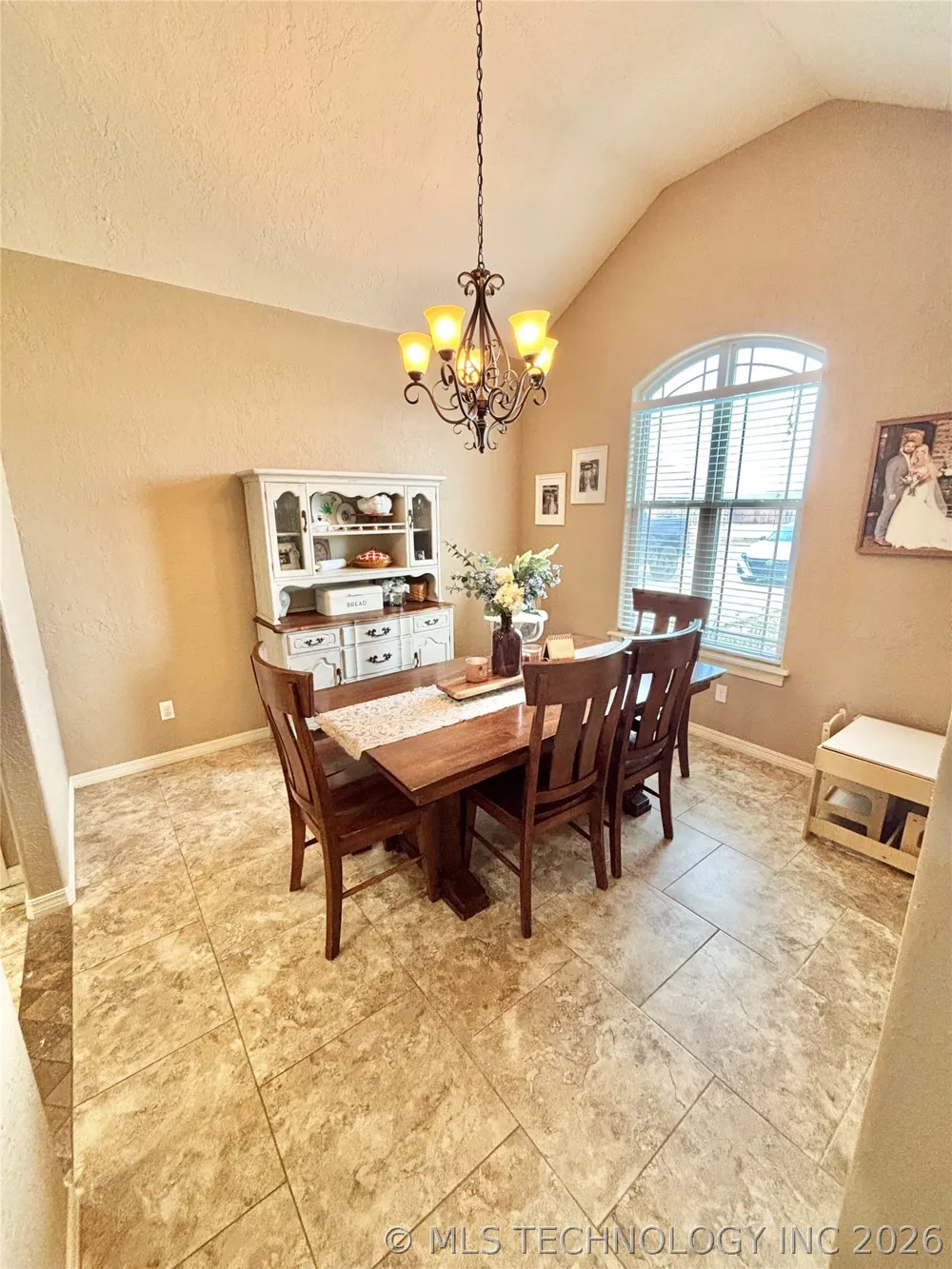 2010 E Creekside Road Stigler, OK 74462