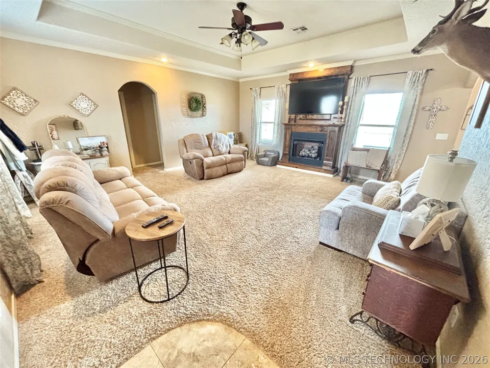 2010 E Creekside Road Stigler, OK 74462