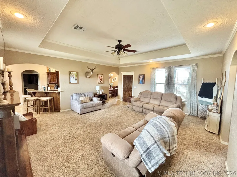 2010 E Creekside Road Stigler, OK 74462