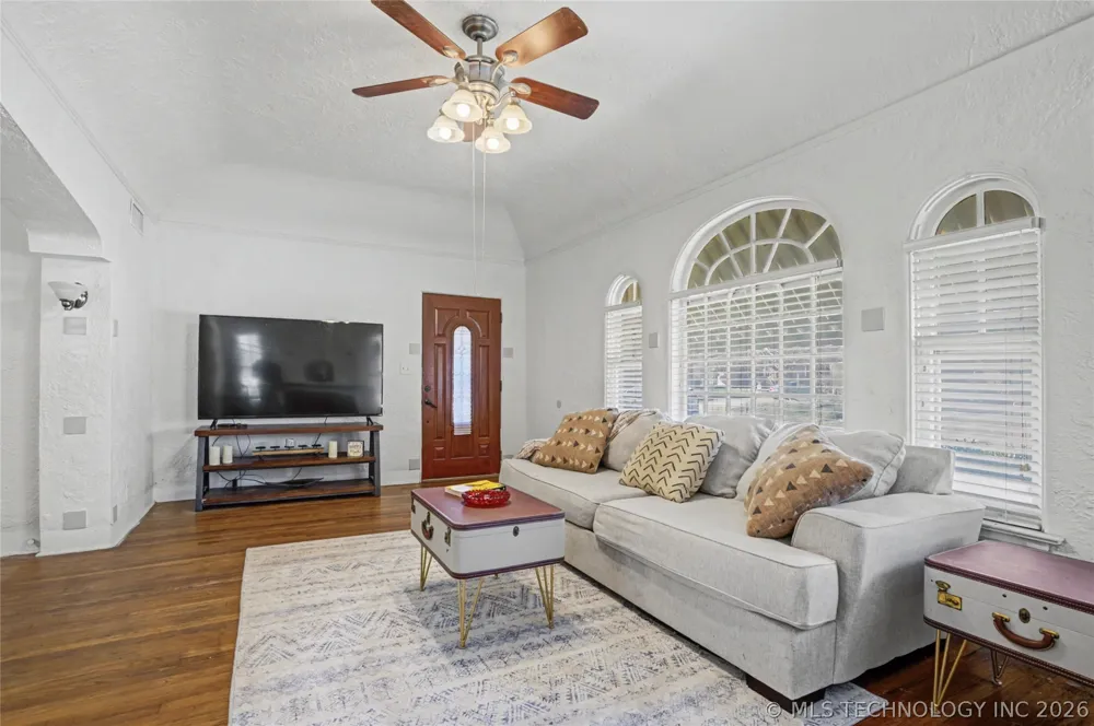 803 S Jamestown Avenue Tulsa, OK 74112