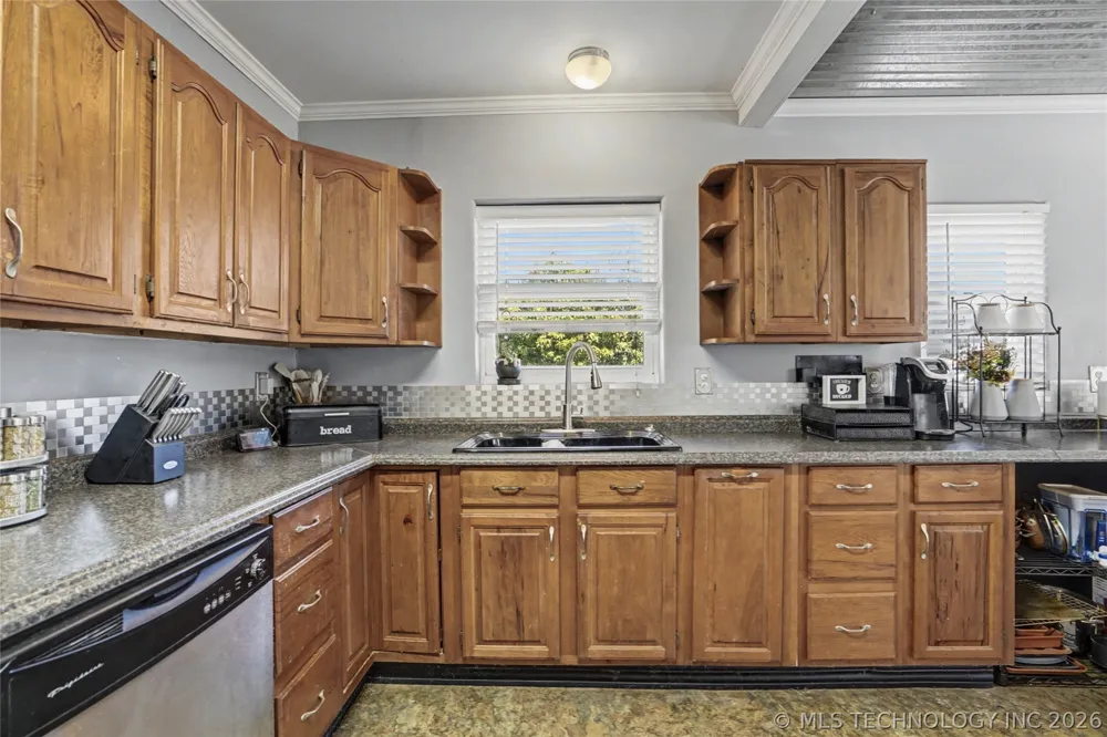 803 S Jamestown Avenue Tulsa, OK 74112