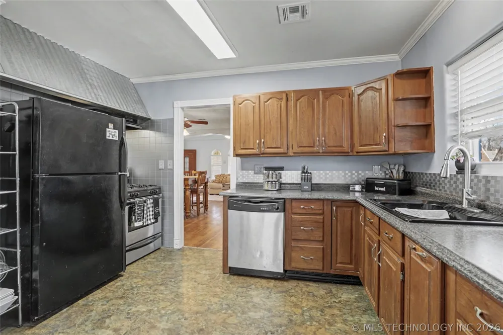 803 S Jamestown Avenue Tulsa, OK 74112