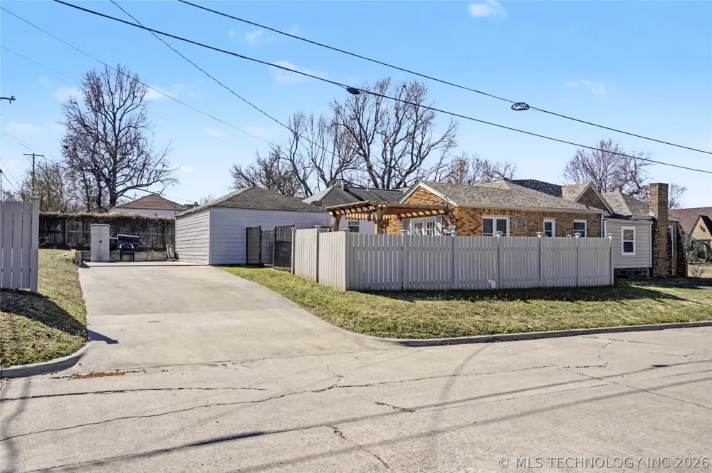 803 S Jamestown Avenue Tulsa, OK 74112