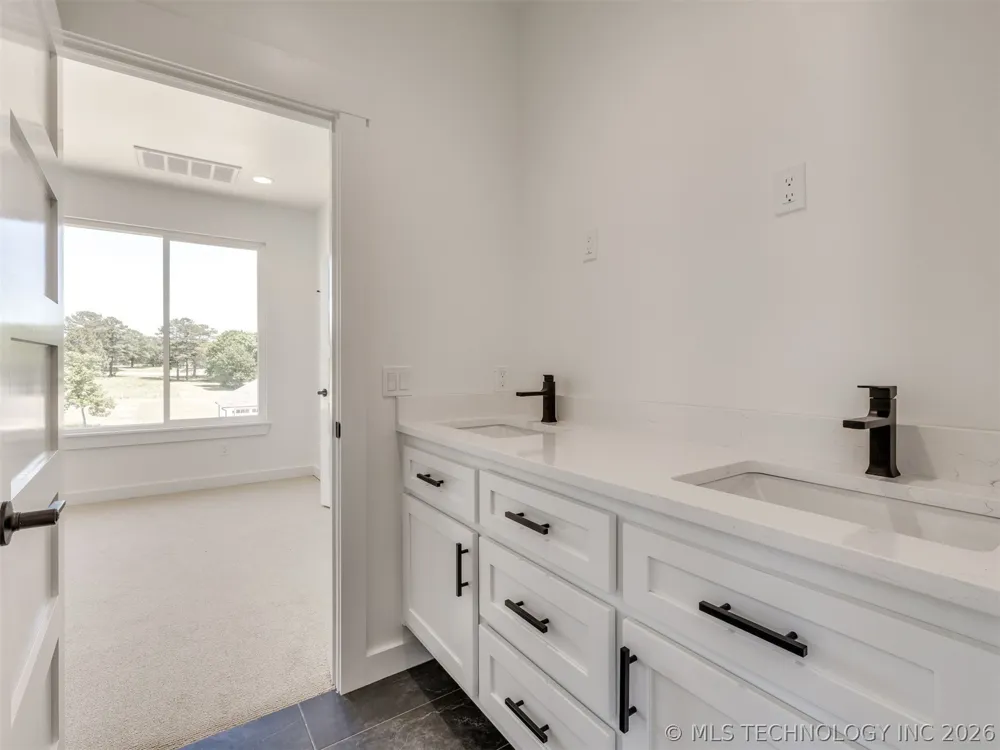 116771 S 4299 LOOP Porum, OK 74455