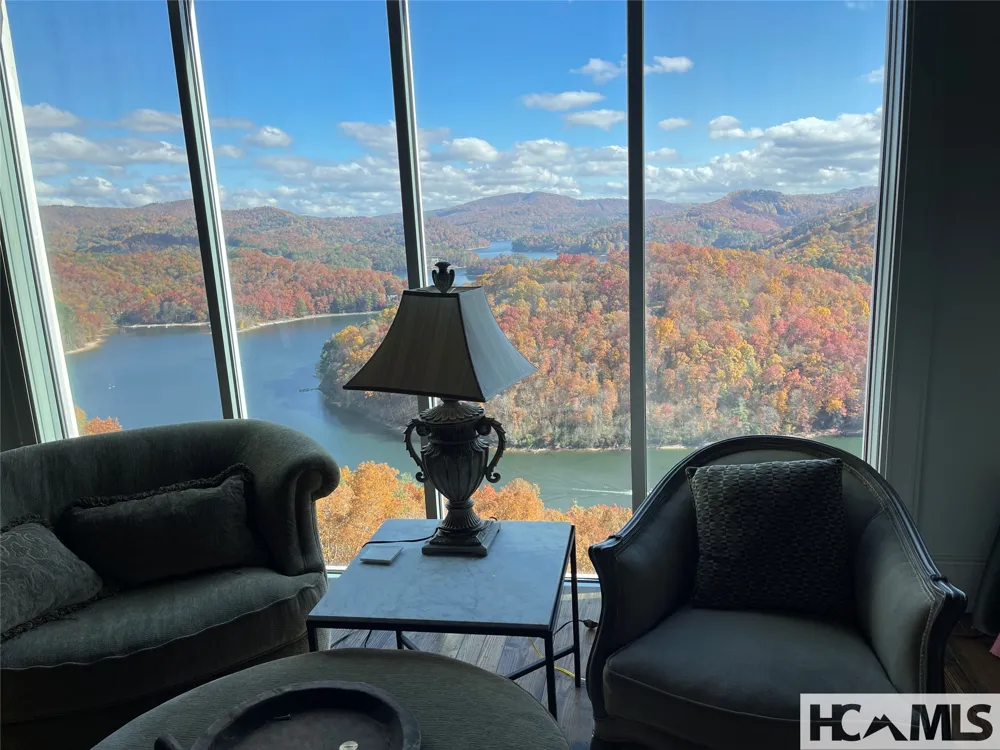 938 Shepherds Gap Road Cullowhee, NC 28723
