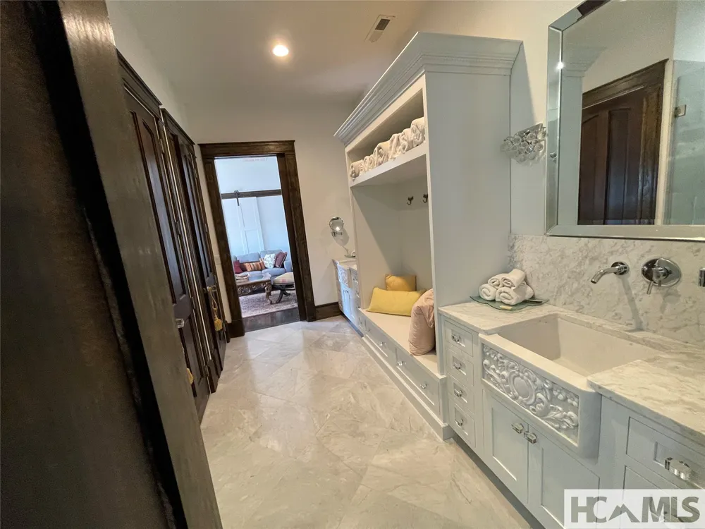 938 Shepherds Gap Road Cullowhee, NC 28723
