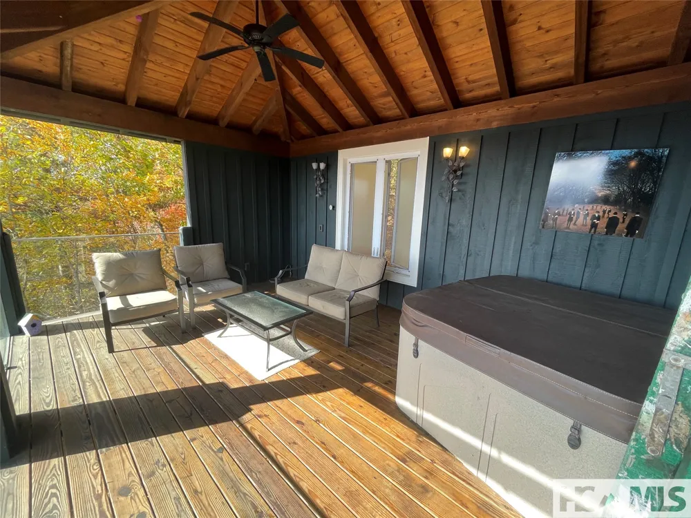 938 Shepherds Gap Road Cullowhee, NC 28723