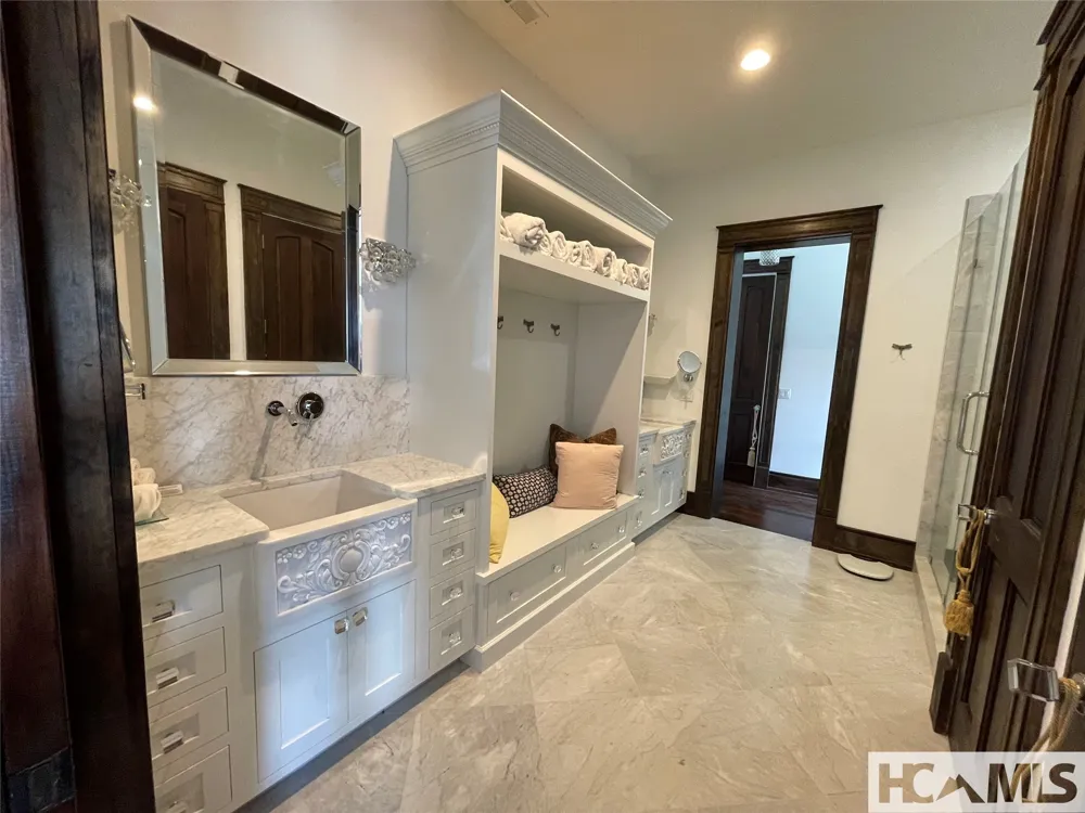 938 Shepherds Gap Road Cullowhee, NC 28723