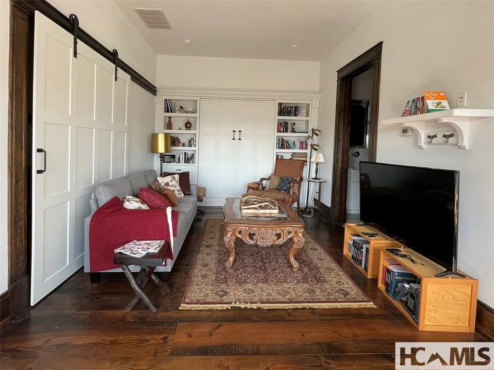 938 Shepherds Gap Road Cullowhee, NC 28723
