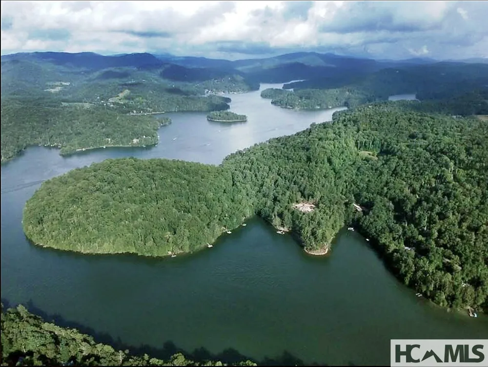 938 Shepherds Gap Road Cullowhee, NC 28723
