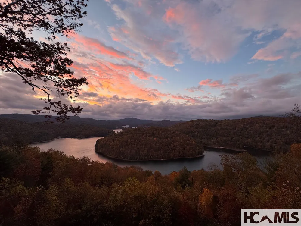 938 Shepherds Gap Road Cullowhee, NC 28723