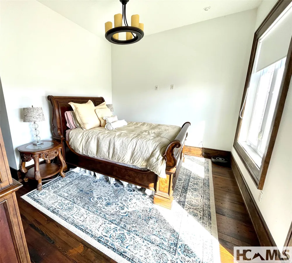 938 Shepherds Gap Road Cullowhee, NC 28723