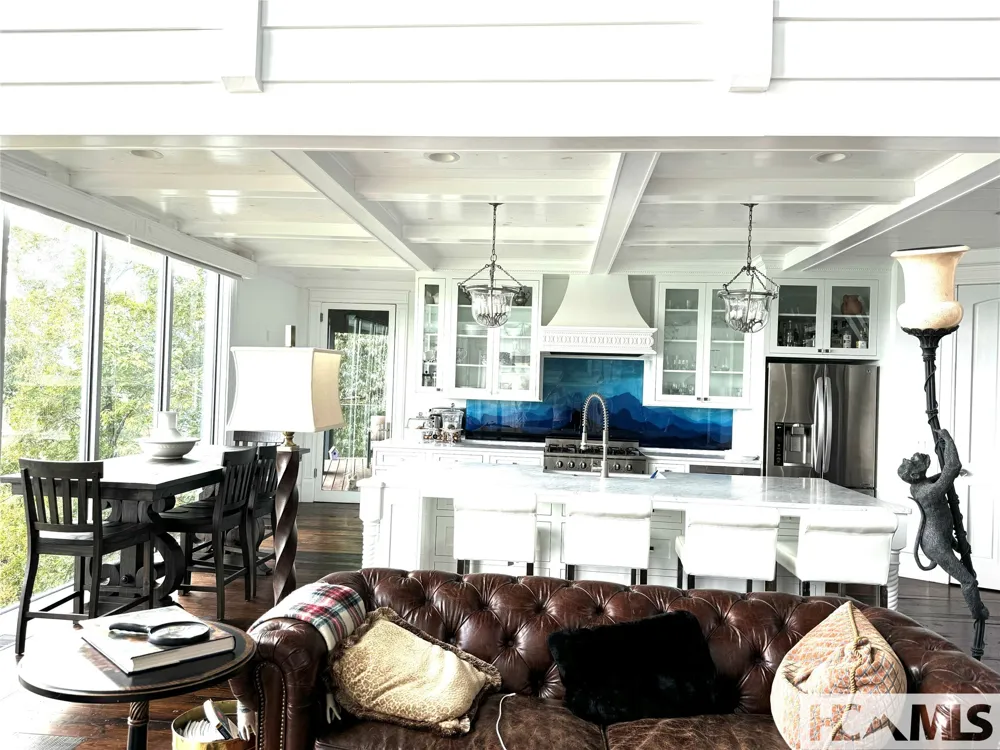 938 Shepherds Gap Road Cullowhee, NC 28723