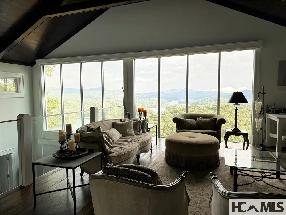 938 Shepherds Gap Road Cullowhee, NC 28723