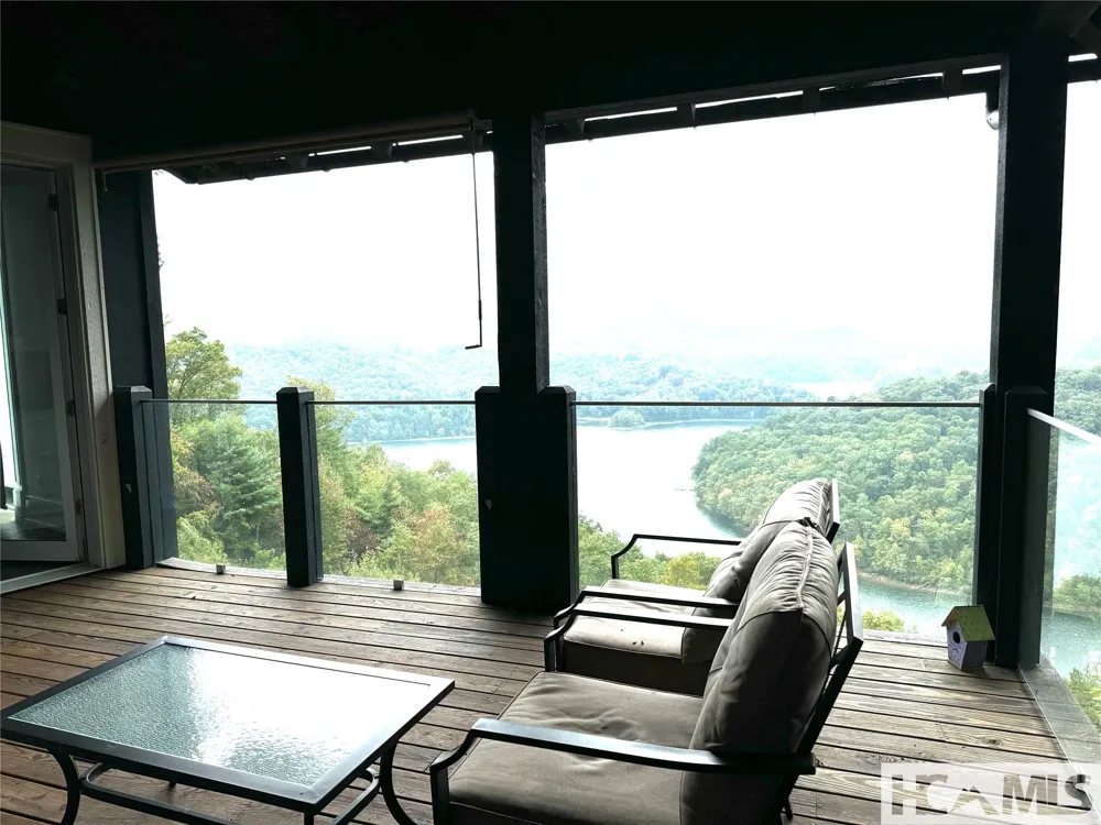 938 Shepherds Gap Road Cullowhee, NC 28723