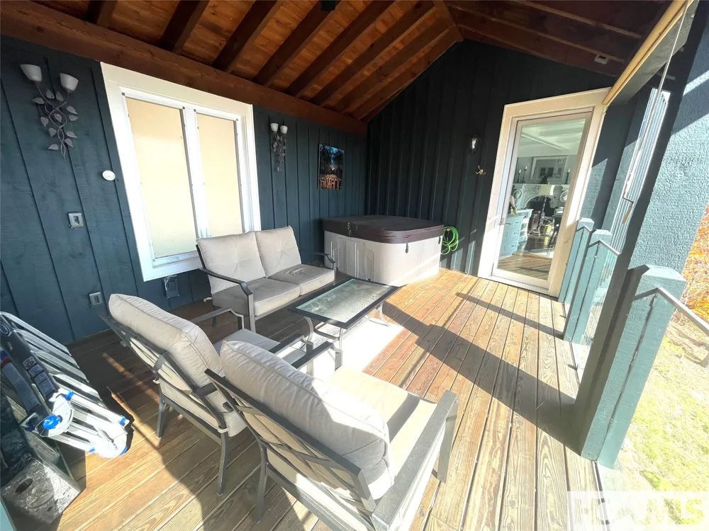 938 Shepherds Gap Road Cullowhee, NC 28723