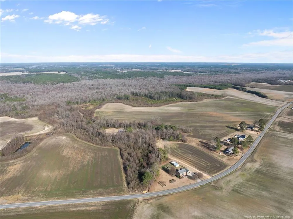 2876 Dunn Road Roseboro, NC 28382