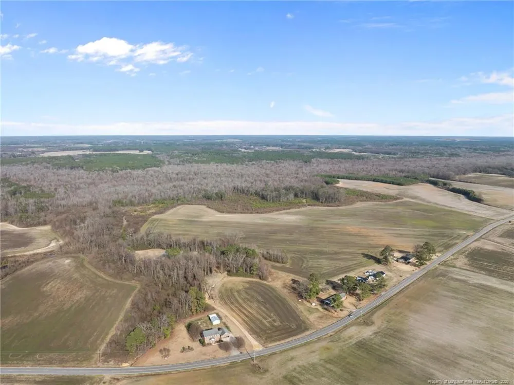 2876 Dunn Road Roseboro, NC 28382