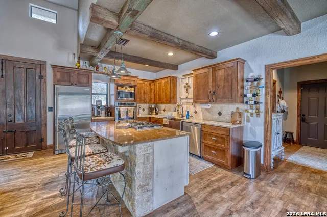 1575 Mountain Valley Drive Concan, TX 78838