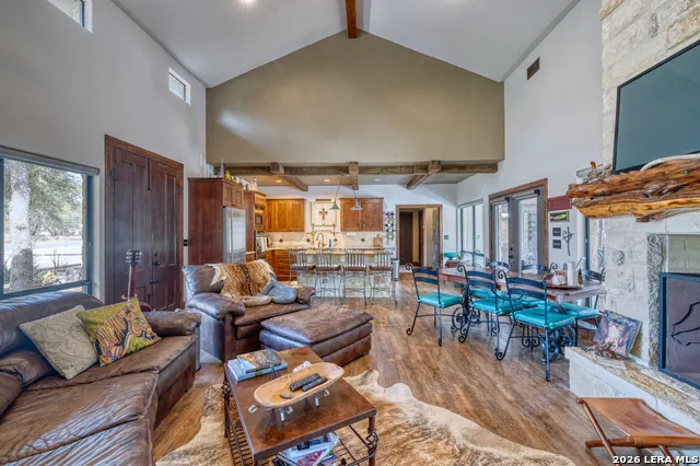 1575 Mountain Valley Drive Concan, TX 78838