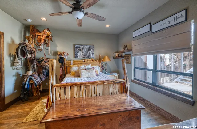 1575 Mountain Valley Drive Concan, TX 78838