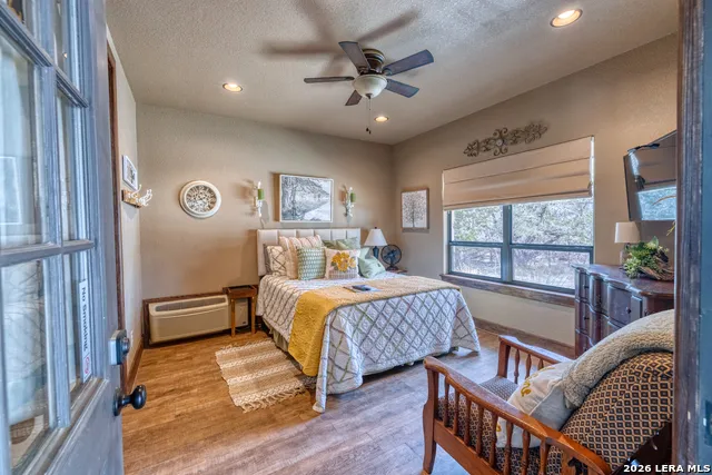 1575 Mountain Valley Drive Concan, TX 78838