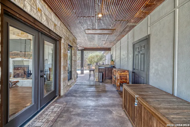 1575 Mountain Valley Drive Concan, TX 78838