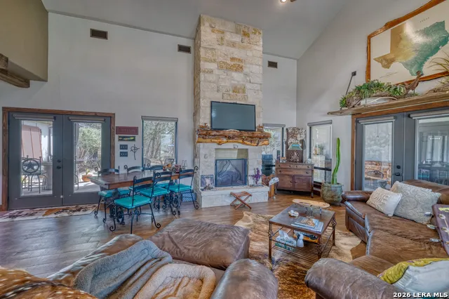 1575 Mountain Valley Drive Concan, TX 78838
