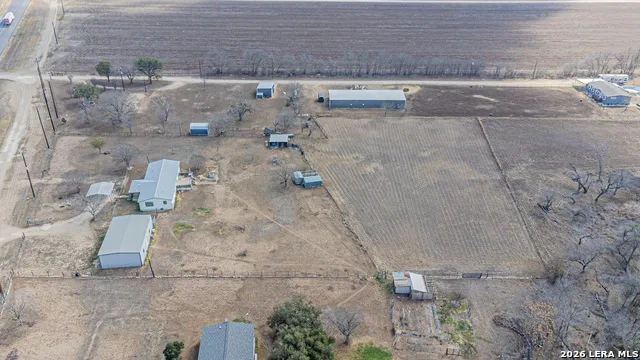 3124 HWY 90 E Castroville, TX 78009