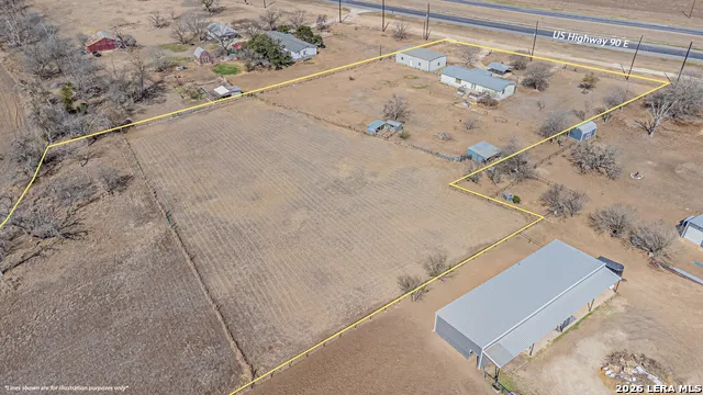 3124 HWY 90 E Castroville, TX 78009