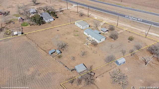 3124 HWY 90 E Castroville, TX 78009