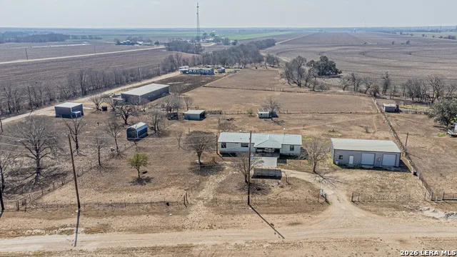 3124 HWY 90 E Castroville, TX 78009