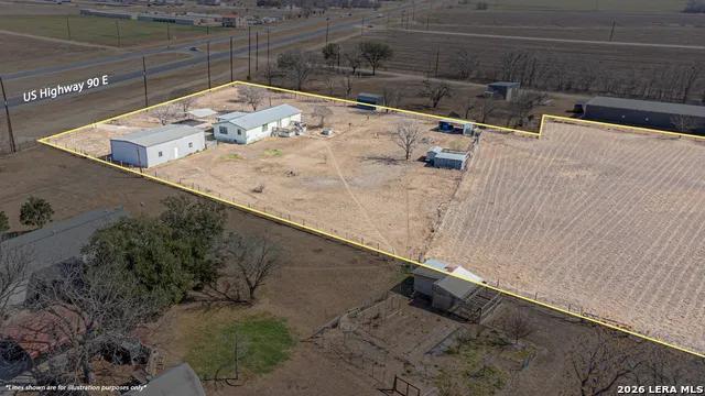 3124 HWY 90 E Castroville, TX 78009