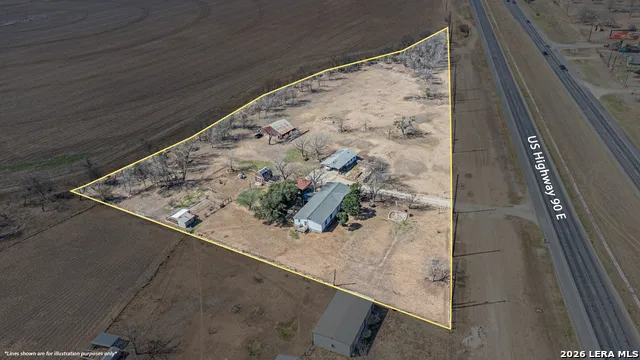 3100 HWY 90 E Castroville, TX 78009