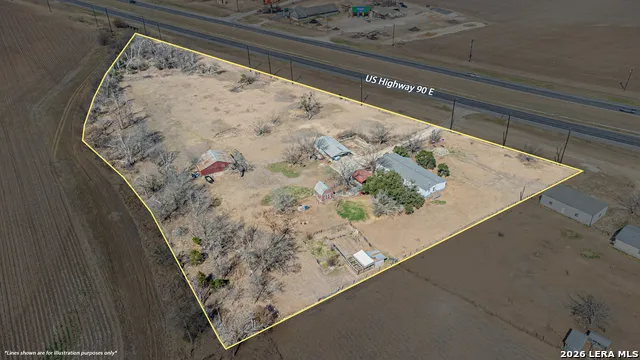 3100 HWY 90 E Castroville, TX 78009