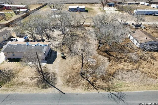 18829 Lagloria Rd Elmendorf, TX 78112