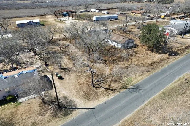 18829 Lagloria Rd Elmendorf, TX 78112