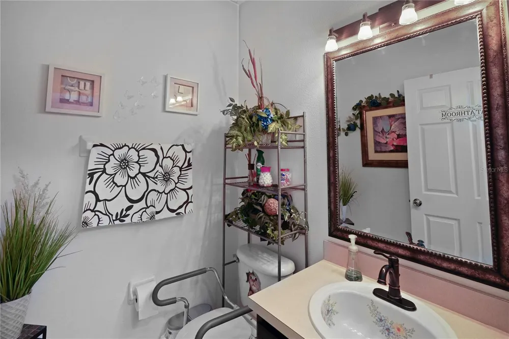 4962 SWEET CEDAR CIRCLE Orlando, FL 32829